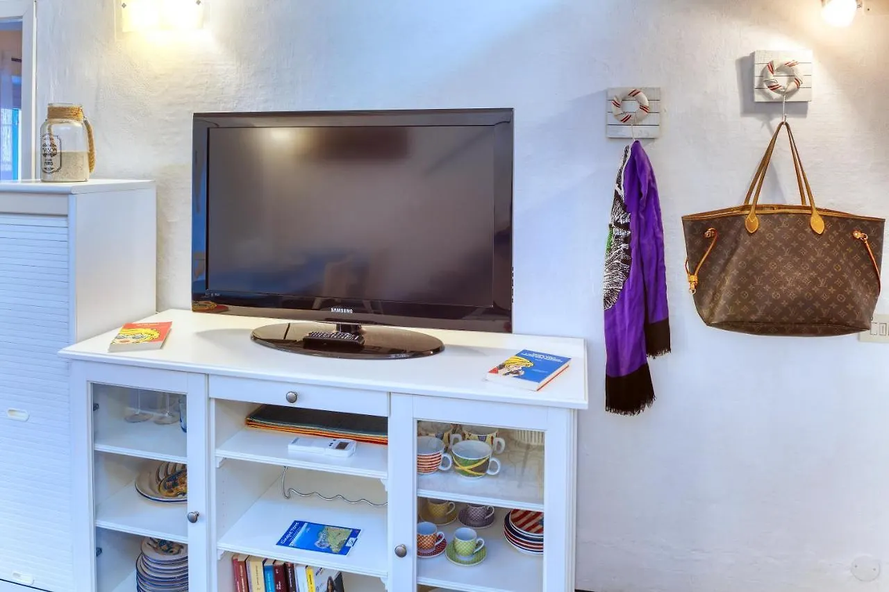 Ivana Apartment Levanto